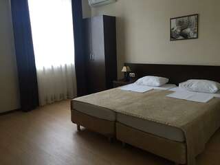 Гостиница Гостевой дом Красногвардейская 41 Геленджик 2-местный номер стандарт-1